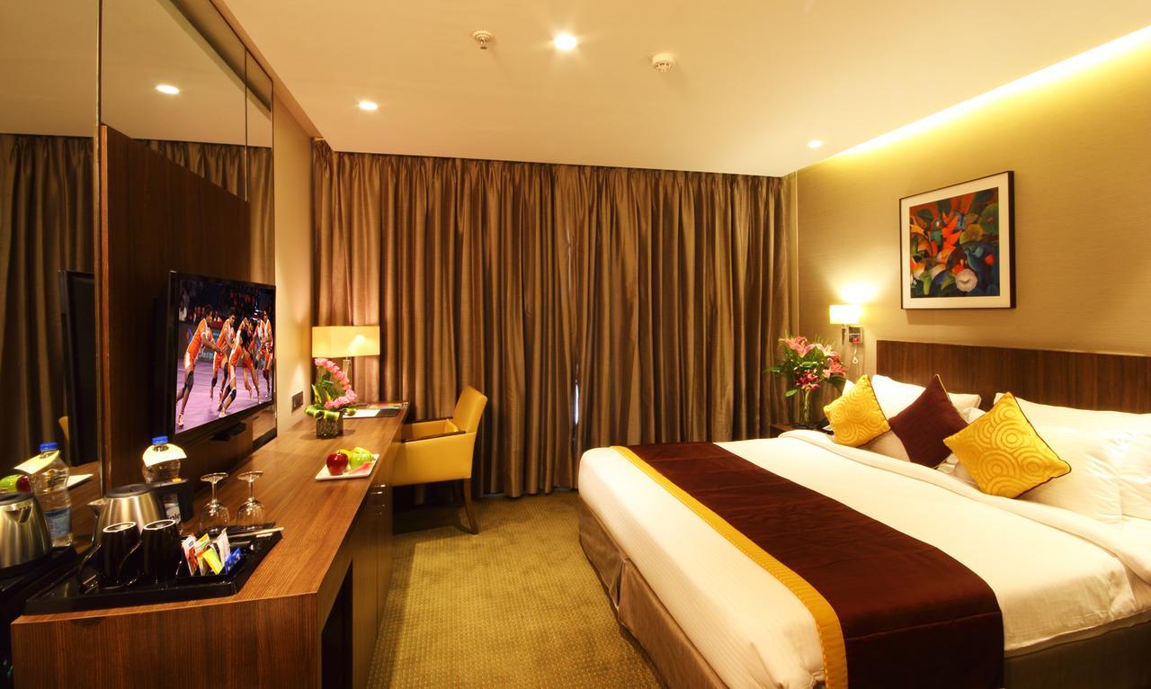 Hotel Fidalgo 푸네 외부 사진