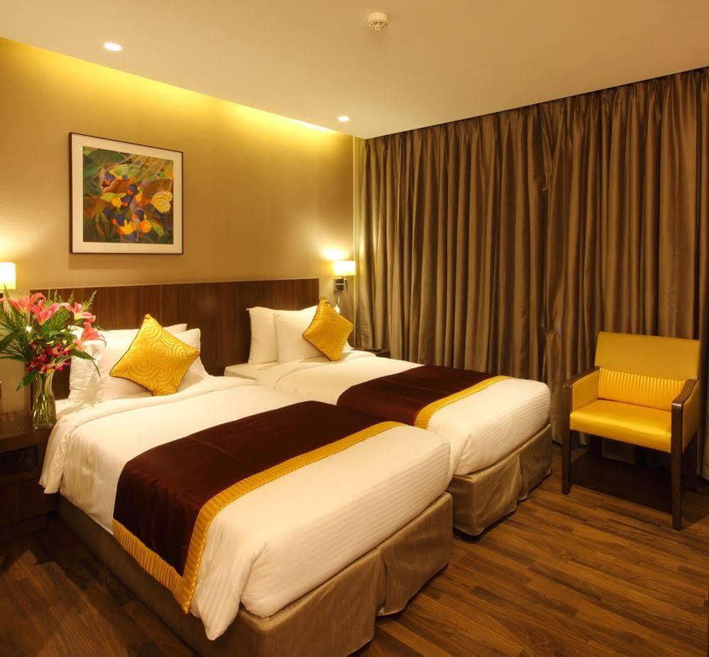 Hotel Fidalgo 푸네 외부 사진